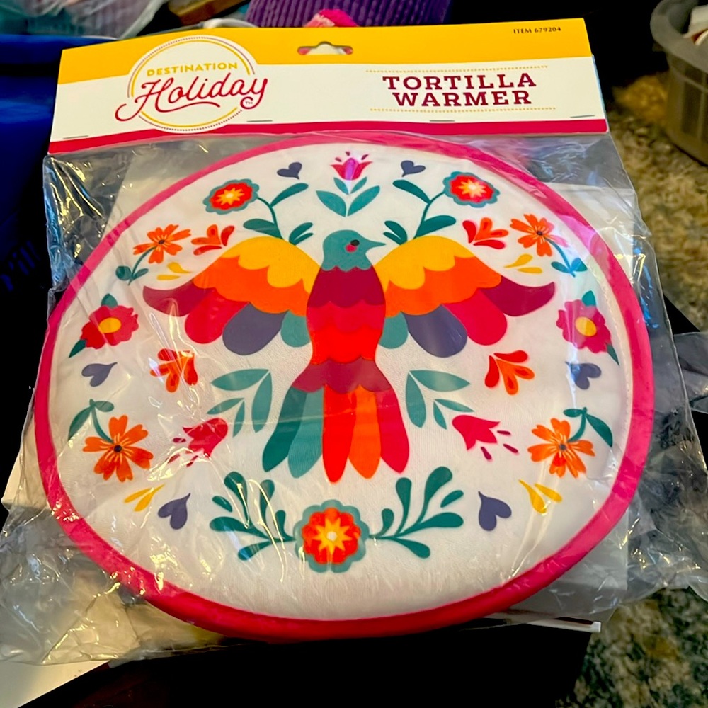 San Antonio tortilla warmer. New never used and in original package.